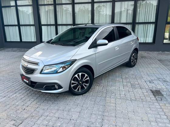 CHEVROLET ONIX 1.4 MPFI LTZ 8V FLEX 4P AUTOMÁTICO CHEVROLET ONIX 1.4 MPFI LTZ 8V FLEX 4P AUTOMÁTICO